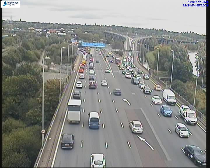 Click for full screen live camera. A38(M) 03827 B4132 – M6