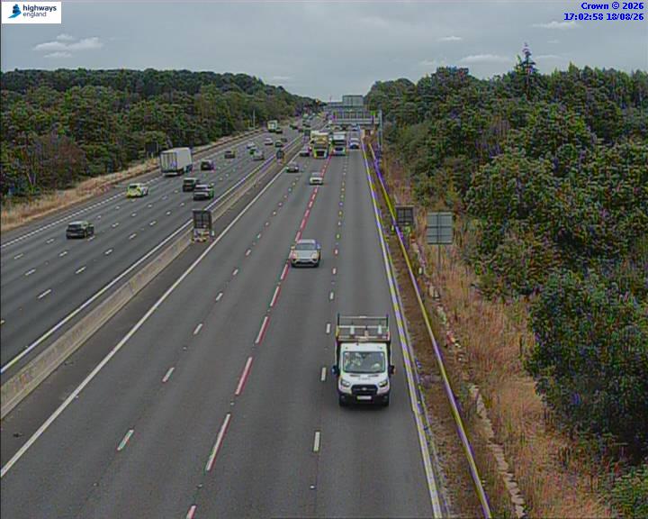 Click for full screen live camera. M6 05665 M6 Toll – J3