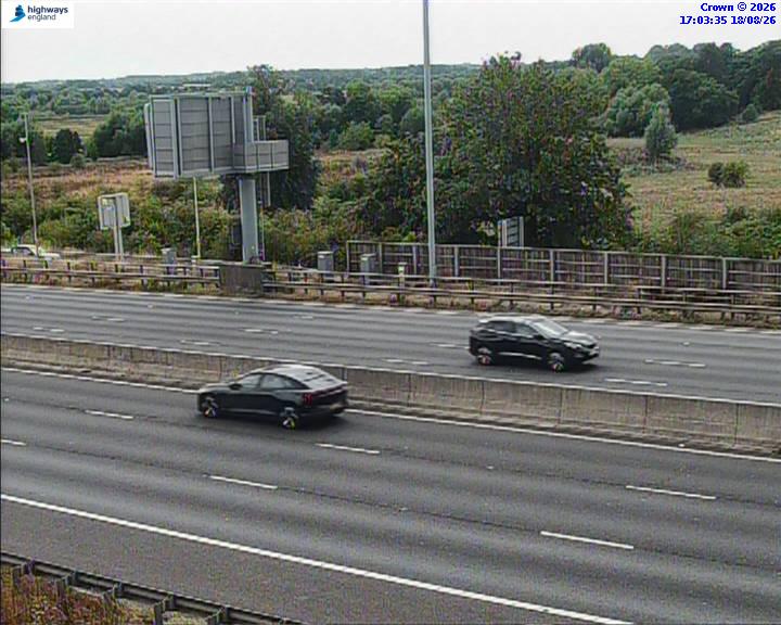 Click for full screen live camera. M6 06282 J14