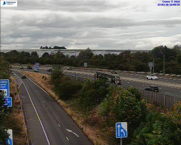 Click for full screen live camera. M6 06283 J14