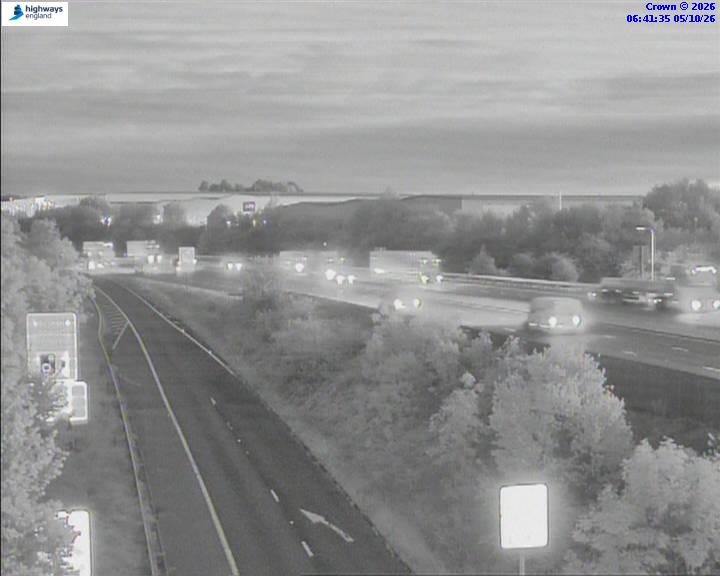 Click for full screen live camera. M6 06283 J14