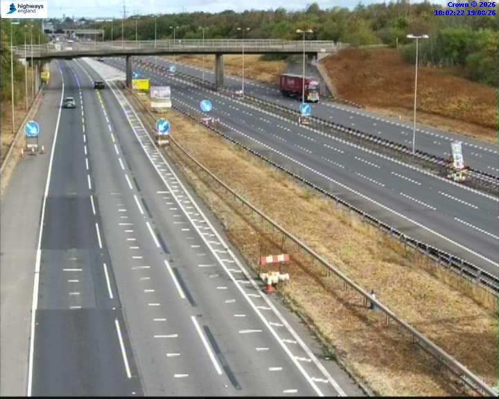 Click for full screen live camera. M42 06472 J7A-J8