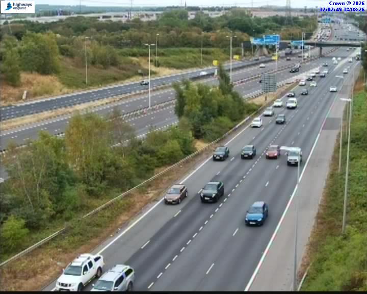 Click for full screen live camera. M42 06523 M6 Toll-J9