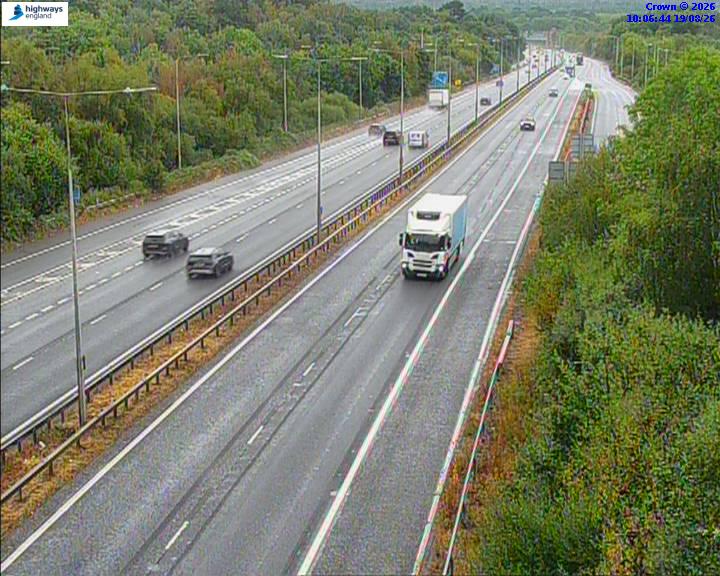 Click for full screen live camera. M3 12176 M3 J14 – M27 J4
