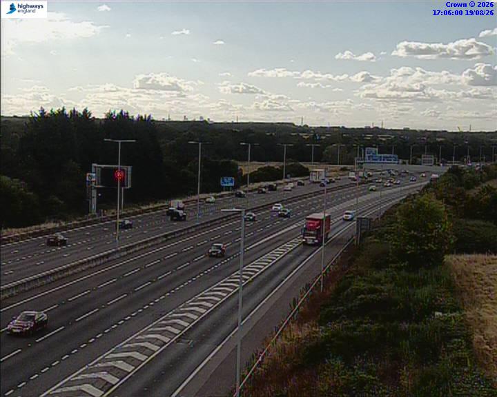 m6-05672-m6-toll-j3-1787159162.jpg
