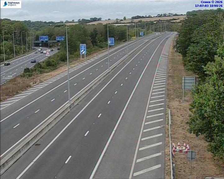 Click for full screen live camera. M23 13313 J8