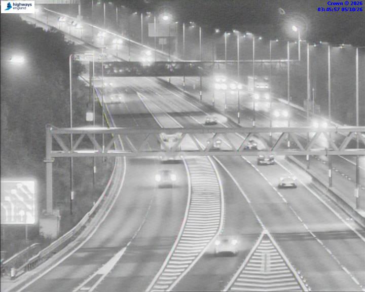 Click for full screen live camera. M23 13313 J8