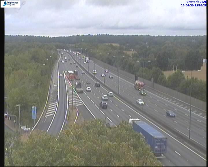 Click for full screen live camera. M25 14621 J9