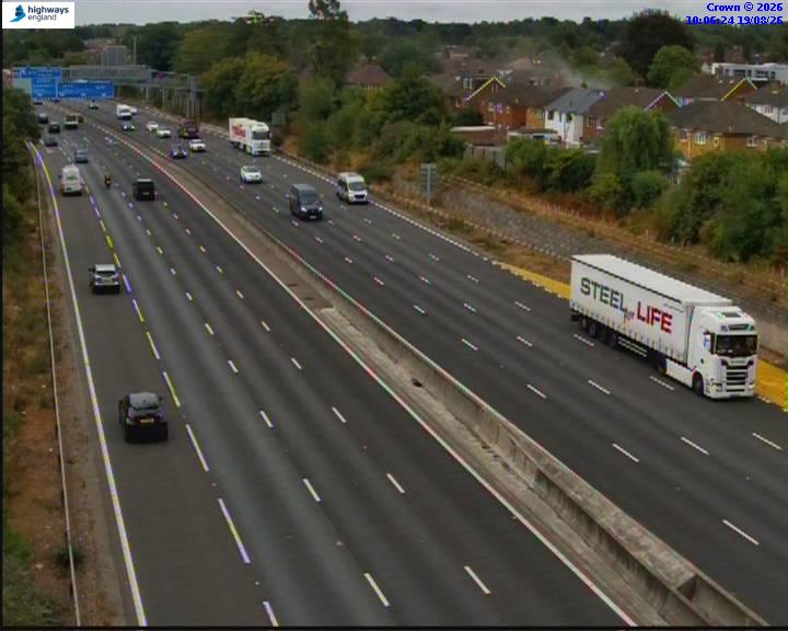 Click for full screen live camera. M20 16528 J4 – J5