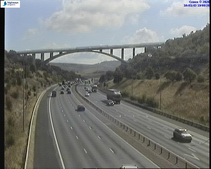 Click for full screen live camera. M62 21814 J22 – J23