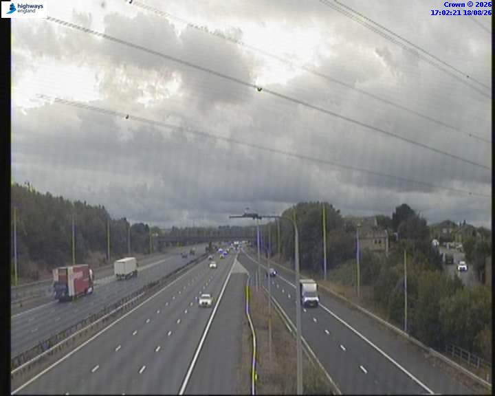 Click for full screen live camera. M62 21887 J24