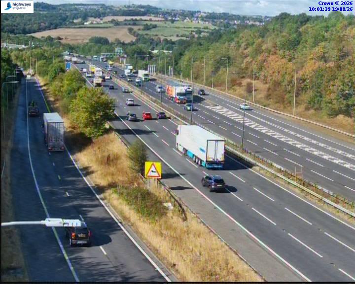 Click for full screen live camera. M62 21952 J25