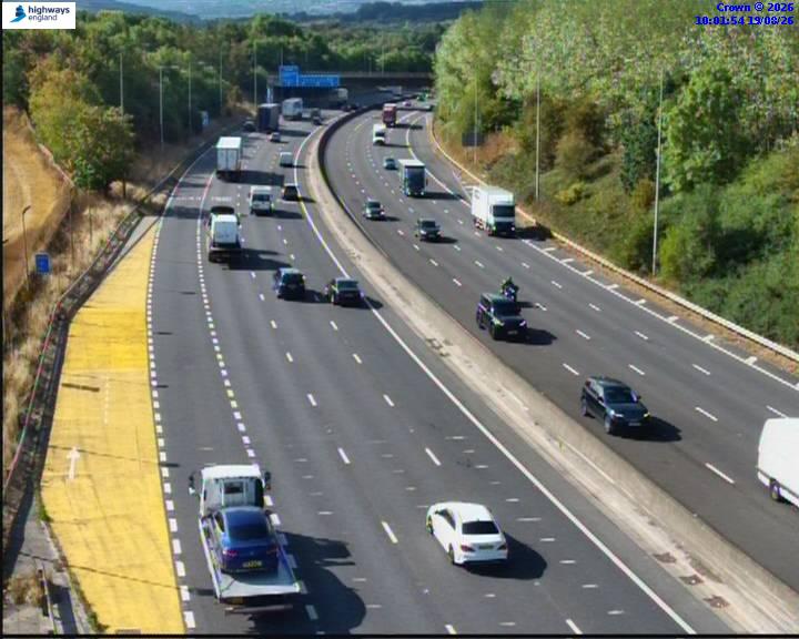 Click for full screen live camera. M62 21968 J26-J25