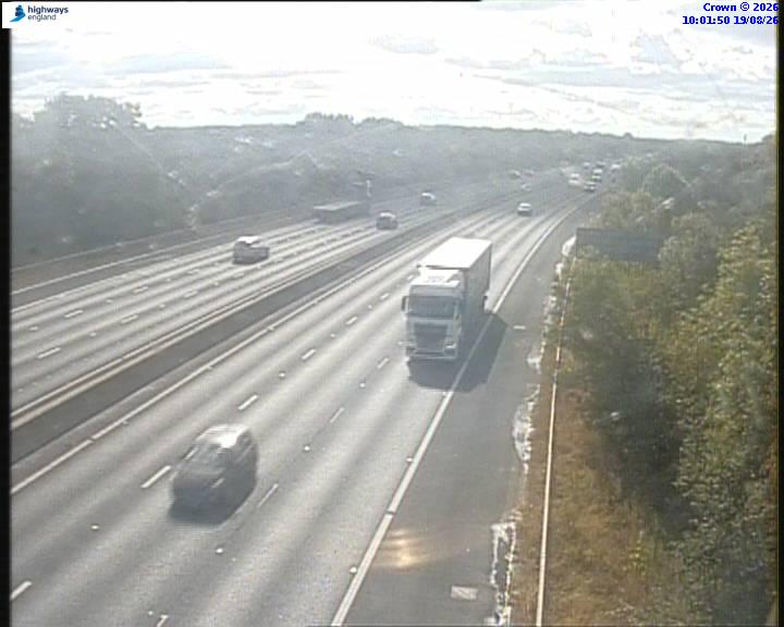 Click for full screen live camera. M62 22218 J31 – J30