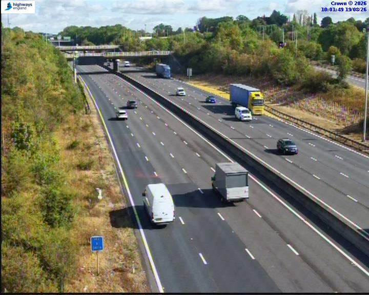 Click for full screen live camera. M1 24476 J31