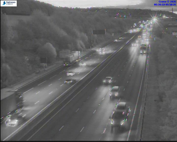 Click for full screen live camera. M1 24633 J34 – J35
