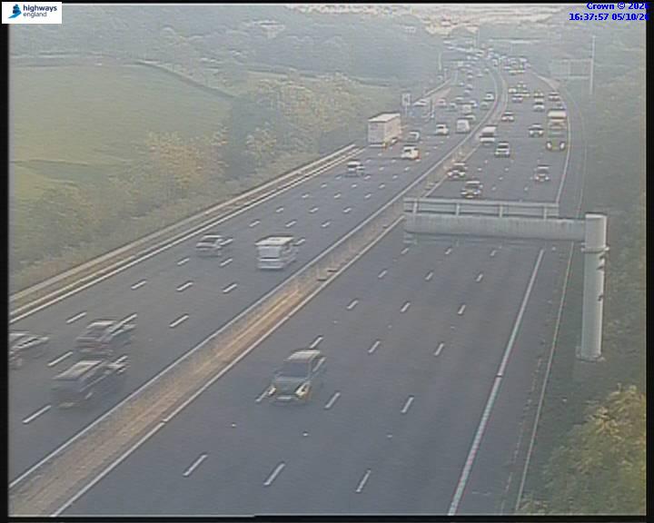 Click for full screen live camera. M1 24642 J34 – J35
