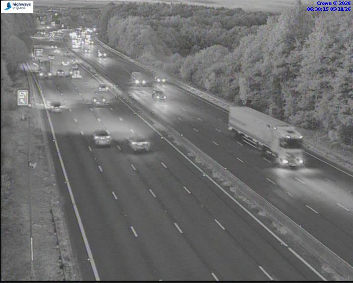 Click for full screen live camera. M1 24667 J35A – J35
