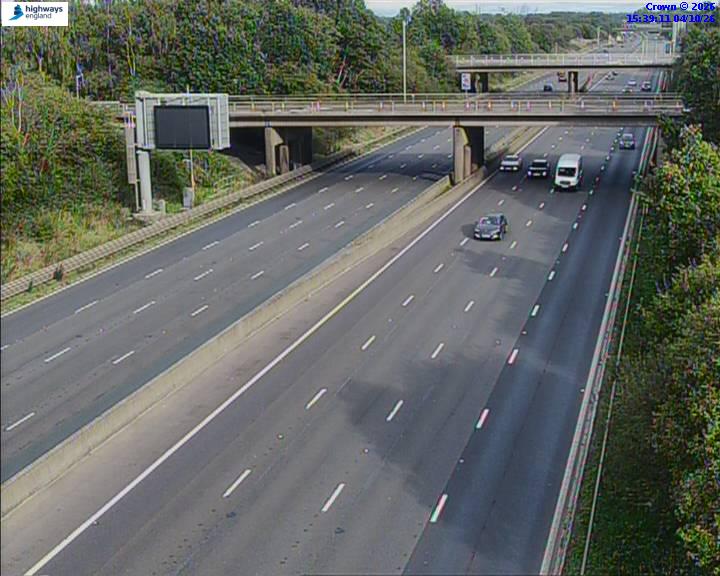 Click for full screen live camera. M62 31332 J11