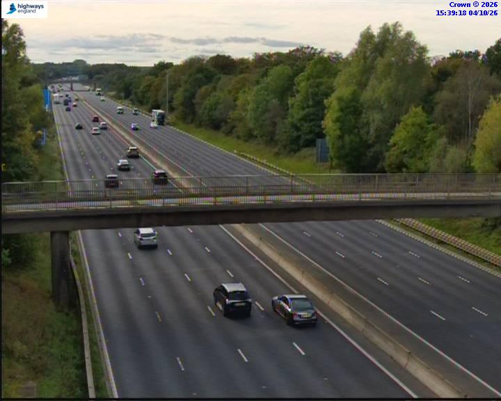Click for full screen live camera. M62 31359 J12 – J11