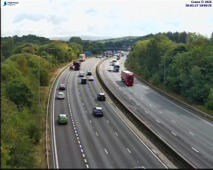 Click for full screen live camera. M62 31635 J19 – J20