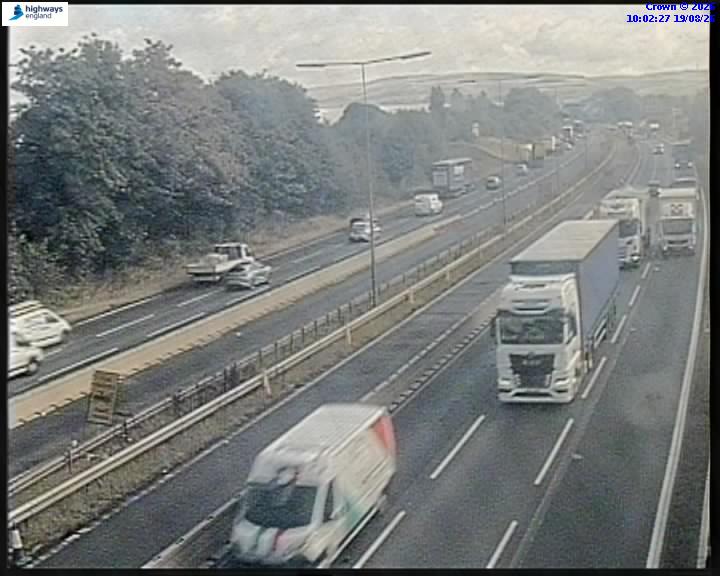 Click for full screen live camera. M62 31665 J21 – J20