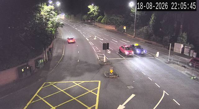 Click for full screen live camera. Malone Road – Balmoral Avenue
