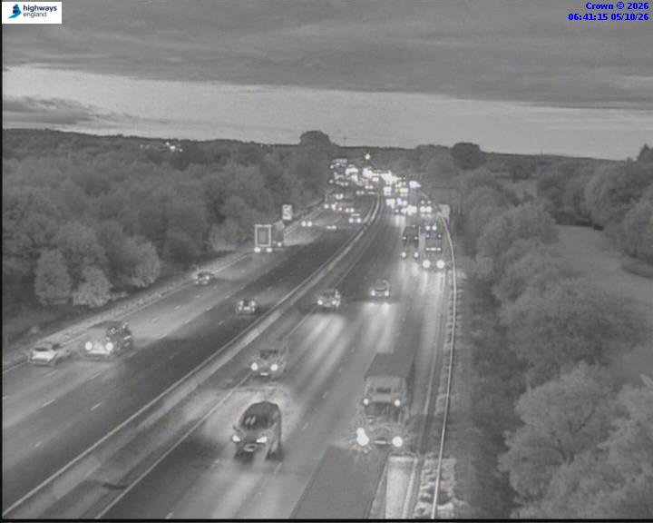 Click for full screen live camera. M6 36643 J16-J17
