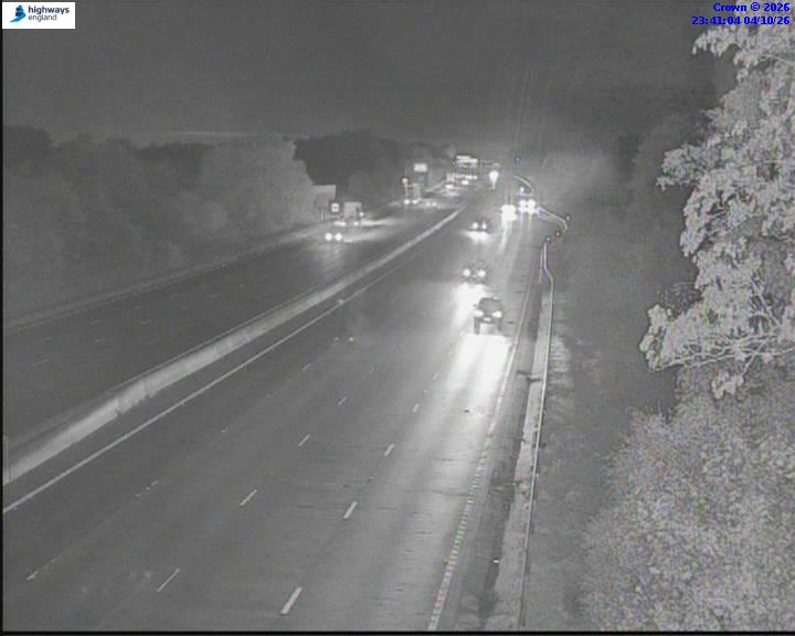 Click for full screen live camera. M6 36748 J18 – J17