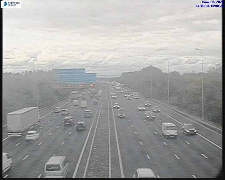 Click for full screen live camera. M6 36999 J21 – J20