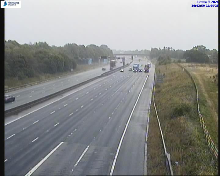 Click for full screen live camera. M6 37561 J32