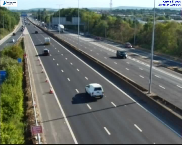 Click for full screen live camera. M5 49545 J29