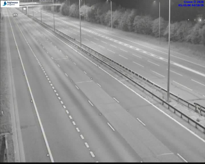 Click for full screen live camera. A1(M) 52087 J15-J14