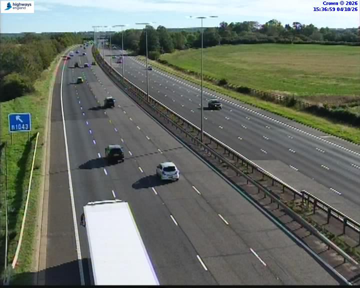 Click for full screen live camera. A1(M) 52154 J15