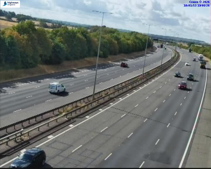 Click for full screen live camera. A1(M) 52194 J15-J16