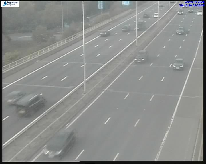 Click for full screen live camera. M4 52218 J3