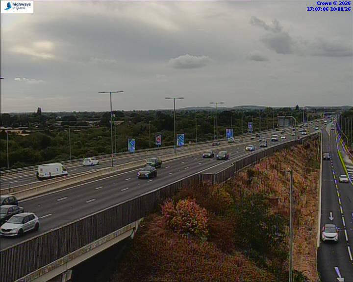 Click for full screen live camera. M4 52371 J6