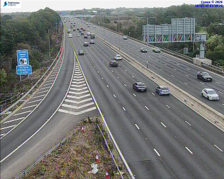 Click for full screen live camera. M4 52399 J7