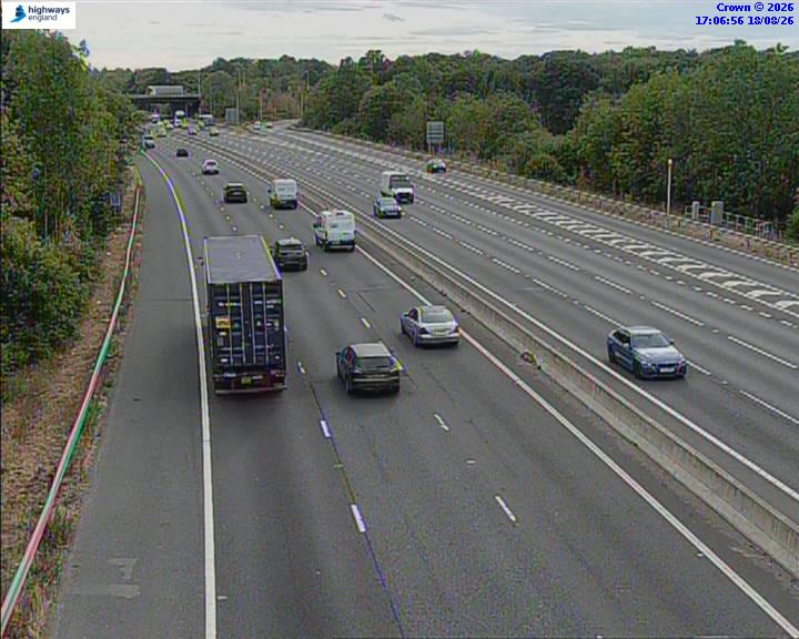 Click for full screen live camera. M4 52564 J10