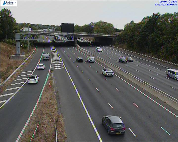 Click for full screen live camera. M4 52569 J10