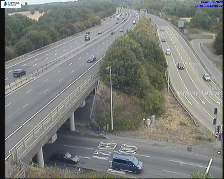 Click for full screen live camera. M4 52917 J13