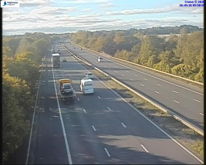 Click for full screen live camera. M4 53037 J14