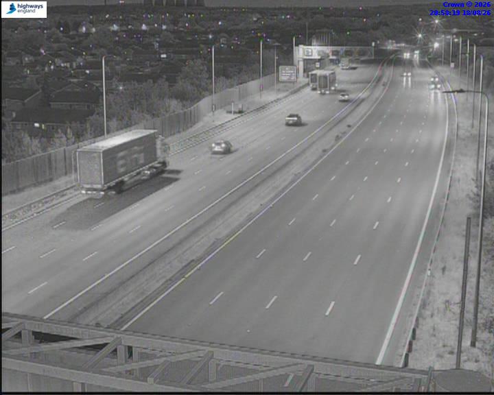 Click for full screen live camera. M1 63925 J24A – J25