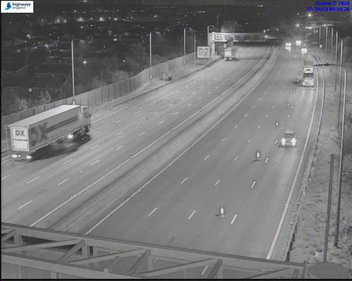 Click for full screen live camera. M1 63925 J24A – J25