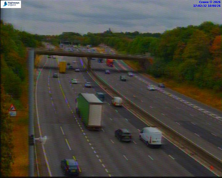 Click for full screen live camera. M1 64184 J29 – J28