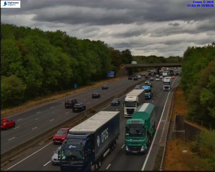 Click for full screen live camera. M1 64215 J29 – J28