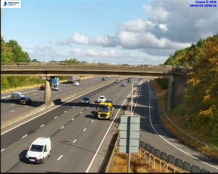 Click for full screen live camera. M1 64221 J29 – J28