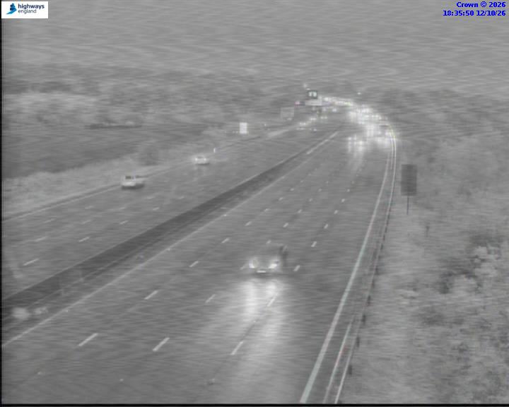 Click for full screen live camera. M1 64265 J29 – J28