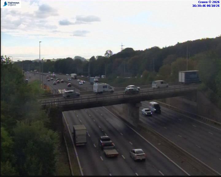 Click for full screen live camera. M1 64286 J29