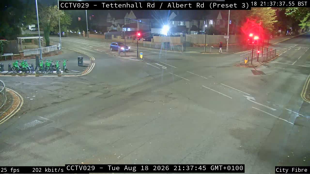 Click for full screen live camera. Tettenhall Rd / Albert Road